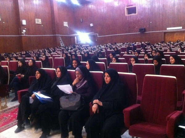 برگزاری جلسه پرسش و پاسخ با دانشجویان با حضور سرپرست پردیس و معاون آموزشی و سرپرستان خوابگاه