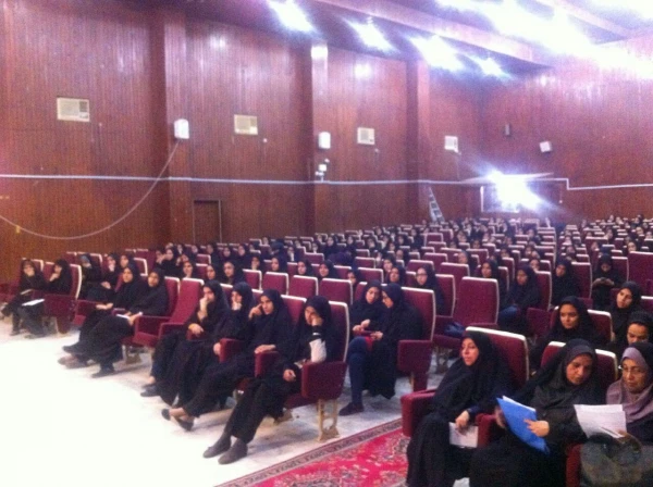 برگزاری جلسه پرسش و پاسخ با دانشجویان با حضور سرپرست پردیس و معاون آموزشی و سرپرستان خوابگاه