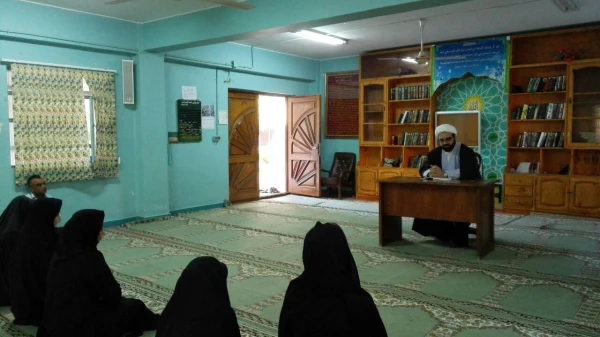 نشست نماینده نهاد رهبری با همکارارن اداری