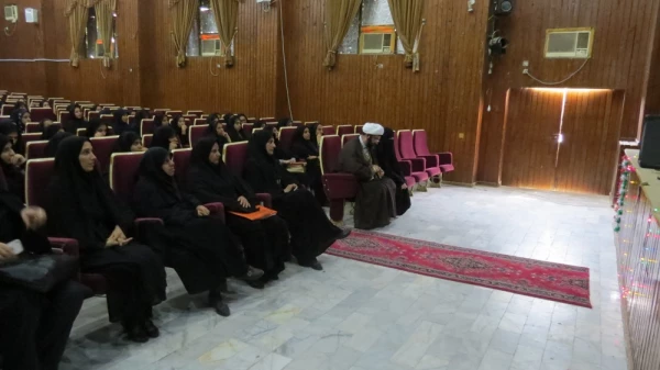 همایش بانوی جوان تازه مسلمان آلمانی