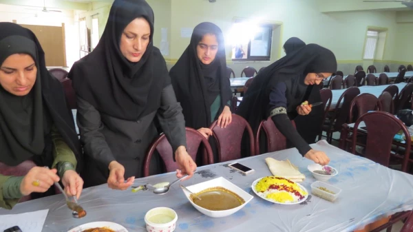 جشنواره غذاهای بومی محلی