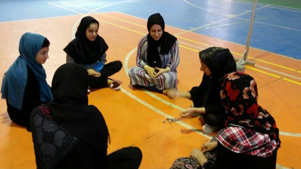 برگزاری مسابقات بدمینتون  و مسابقات بومی ، محلی به مناسبت هفته تربیت بدنی