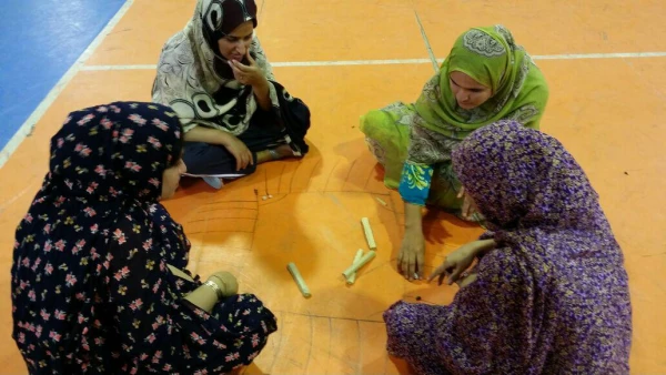 برگزاری مسابقات بدمینتون  و مسابقات بومی ، محلی به مناسبت هفته تربیت بدنی