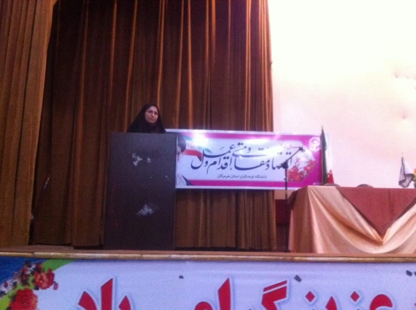 برگزاری جلسه انتخاب همیاران مشاور درمرکز مشاوره دانشگاه فرهنگیان پردیس فاطمه الزهرا ( س ) با حضور دانشجومعلمان و مسئول مرکز مشاوره و کارشناس واحد فرهنگی و واحد حراست