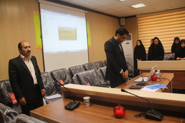 نشست تخصصی یادگیری مادام العمر و توسعه حرفه ای معلمان علوم تجربی ؛ فرصت ها و چالش ها