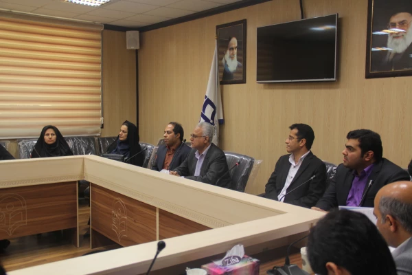 نشست تخصصی یادگیری مادام العمر و توسعه حرفه ای معلمان علوم تجربی ؛ فرصت ها و چالش ها