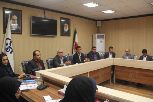 نشست تخصصی یادگیری مادام العمر و توسعه حرفه ای معلمان علوم تجربی ؛ فرصت ها و چالش ها