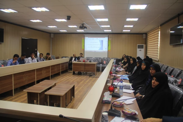 نشست تخصصی یادگیری مادام العمر و توسعه حرفه ای معلمان علوم تجربی ؛ فرصت ها و چالش ها