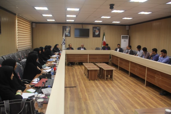 نشست تخصصی یادگیری مادام العمر و توسعه حرفه ای معلمان علوم تجربی ؛ فرصت ها و چالش ها