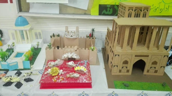 همایش بزرگ اموزش خانواده  ، مهندسی ارتباط درخانواده باحضور استادبرجسته کشور سرکارخانم دکترفردوسی پور