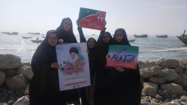 حضور پررنگ دانشجومعلمان در راهپیمایی 22 بهمن