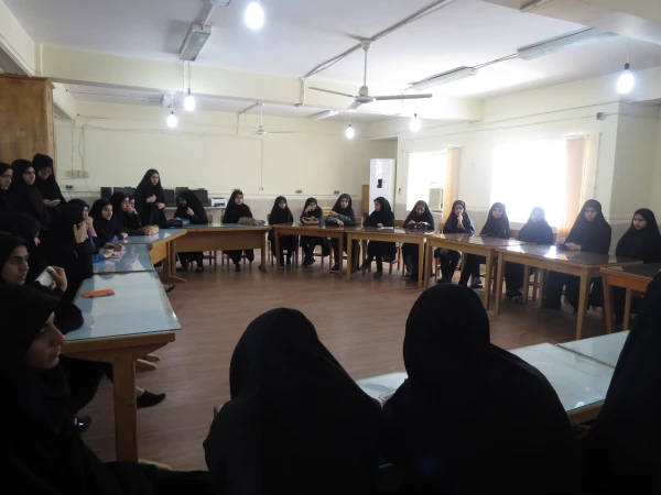 انتخاب دبیر کانونهای هلال احمر و مهارت های معلمی