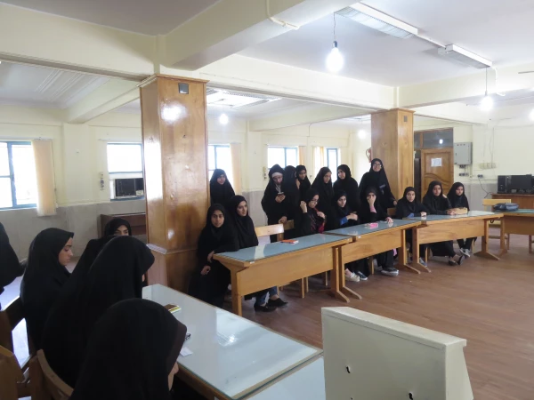 انتخاب دبیر کانونهای هلال احمر و مهارت های معلمی