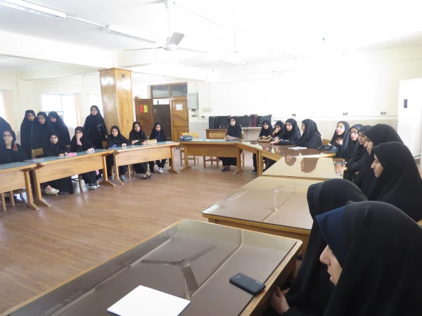 انتخاب دبیر کانونهای هلال احمر و مهارت های معلمی