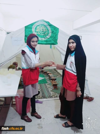 برپایی ایستگاه صلواتی  توسط کانون هلال احمر و کانون قرآن و عترت دانشگاه فرهنگیان