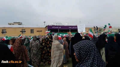 شرکت دانشجو معلمان پردیس در استقبال از ریاست جمهور در مورخ ۹۶/۱۲/۹