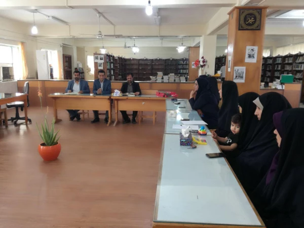 مراسم گرامیداشت میلاد حضرت فاطمه زهرا(س) و روز زن در پردیس فاطمه الزهرا با حضور گرم و صمیمی مدیریت امور پردیس ها ، معاونت توسعه و منابع انسانی و حراست محترم استان  4