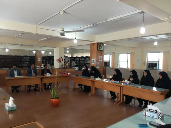 مراسم گرامیداشت میلاد حضرت فاطمه زهرا(س) و روز زن در پردیس فاطمه الزهرا با حضور گرم و صمیمی مدیریت امور پردیس ها ، معاونت توسعه و منابع انسانی و حراست محترم استان  6