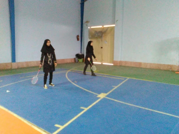 بر گزاری مسابقات بدمینتون به مناسبت هفته سلامت در تاریخ 97/2/3 3