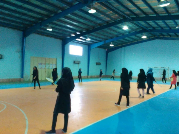 بر گزاری مسابقات بدمینتون به مناسبت هفته سلامت در تاریخ 97/2/3 4