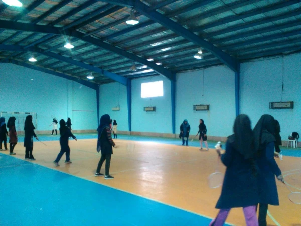 بر گزاری مسابقات بدمینتون به مناسبت هفته سلامت در تاریخ 97/2/3 3