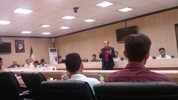 برگزاری کارگاه مهارت پیش از ازدواج  بطور مشترک بین پردیس های استان در روز چهار شنبه مورخ 92/02/19 در سالن کنفرانس پردیس شهید بهشتی
 2