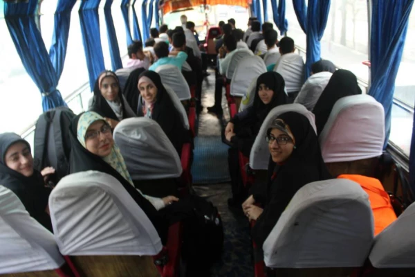 دیدار دانشجو معلمان با رهبر معظم انقلاب (مدظله العالی) در هفته بزرگداشت مقام معلم و بازدید از نمایشگاه کتاب تهران 2