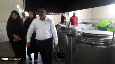 بازدیداز آشپزخانه صنعتی پردیسها توسط همکاران واحد خواهران