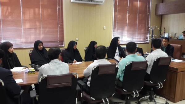 بررسی مسایل حوزه دانشجویی باحضورهمکاران واحدمربوطه 6