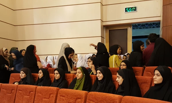 شرکت دانشجو معلمان پردیس در 21 امین جشنواره بین المللی قصه گویی 3