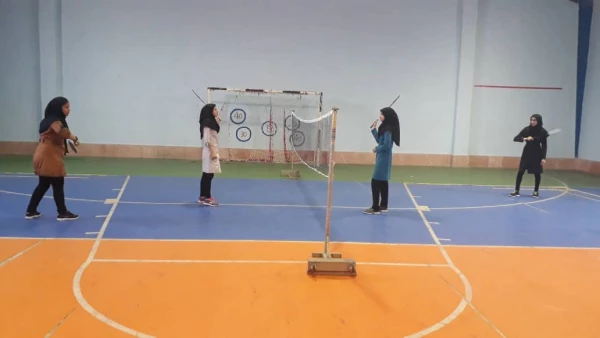 برگزاری مسابقات بدمینتون و آمادگی جسمانی به مناسبت هفته تربیت بدنی برای دانشجویان پردیس 2
