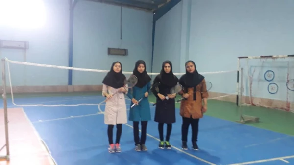 برگزاری مسابقات بدمینتون و آمادگی جسمانی به مناسبت هفته تربیت بدنی برای دانشجویان پردیس 2