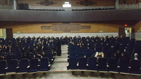 اکران فیلم  سینمایی هزار پا در کانون غدیر  4