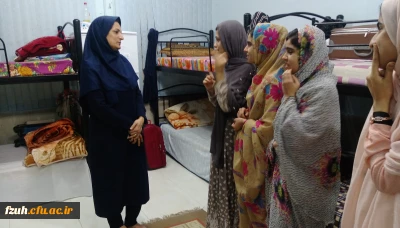 دیدار صمیمانه ریاست پردیس فاطمه الزهرا (س) و همکاران حوزه دانشجویی از خوابگاه ها به مناسبت روز دانشجو