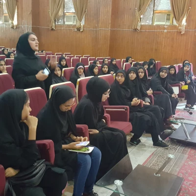 جلسه پرسش و پاسخ دانشجو معلمان  با ریاست و معاونت آموزشی، پژوهشی و فرهنگی و کارکنان اداری پردیس 5