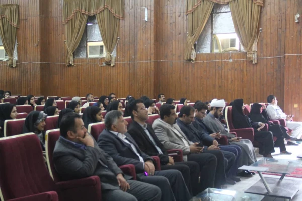 جلسه توجیهی دانشجو معلمان تکمیل ظرفیت بهمن ماه ۹۷ 3