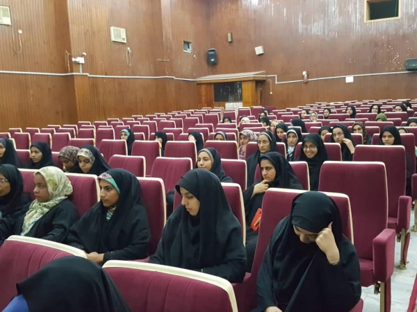 مناظره دانشجویی
با موضوع : ماهواره ها عامل اصلی فساد و فحشا در خانواده 10