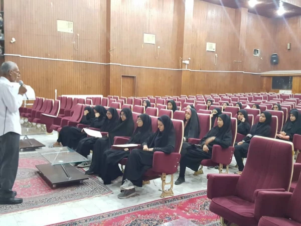 برگزاری کارگاه انس با قران 6