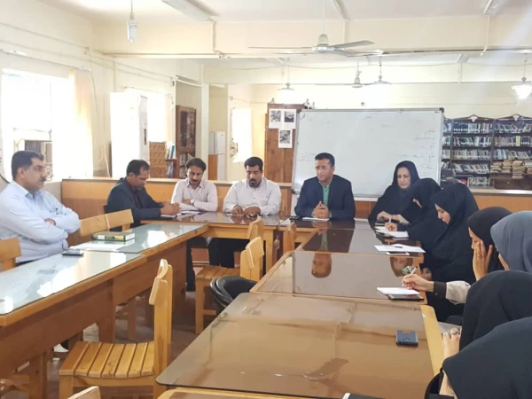 برگزاری جلسه شورای اداری در پردیس با حضور دکتر ضیایی مدیریت امور پردیس های استان و هیات همراه در تاریخ 29 اردیبهشت 98 3