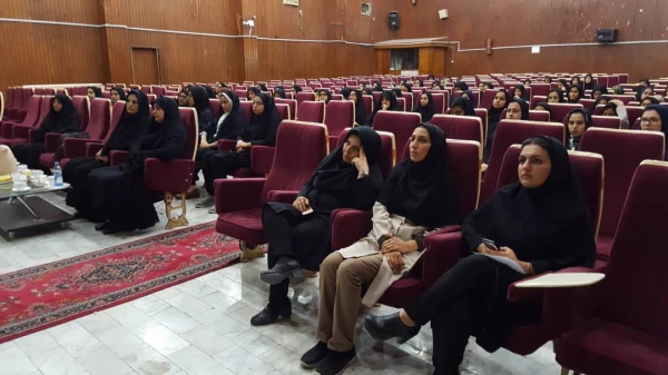 نشست تحلیل جامعه شناختی مدیریت بدن در دستگاه نظری آرلی راسل هکشایلد و نسبت آن با سبک زندگی ایرانی- اسلامی 3