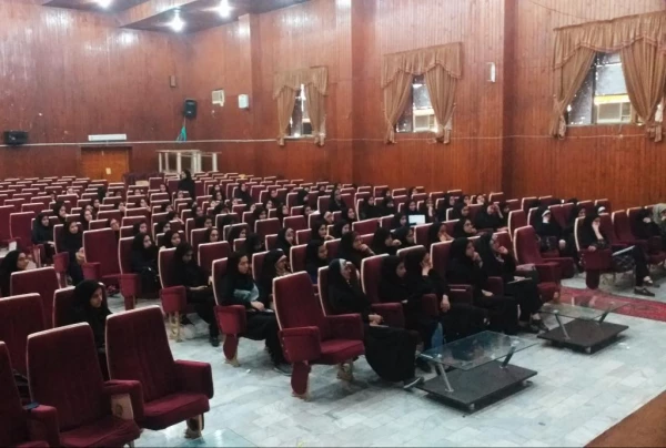 برگزاری کارگاه اخلاق حرفه ای در تدریس و چگونگی رفتار و ارتباط با دانش آموزان و والدین 2