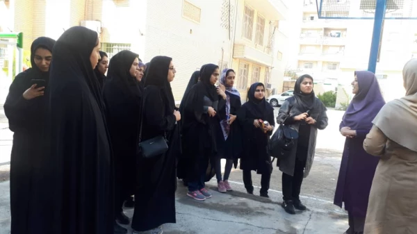 بازدید گروه زیست شناسی از دو مدرسه دانشگاه و نمونه رشد 9