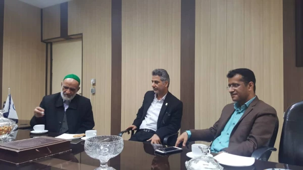 بازدید  نماینده مقام معظم رهبری از پردیس فاطمه الزهرا س 3