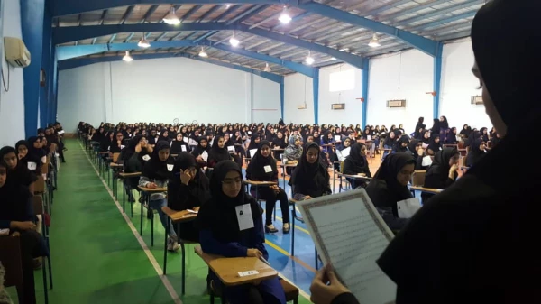 آغا ز امتحانات ترم مهر 98 با قرائت بیانیه مقام معظم رهبری در خصوص شهادت سردار سلیمانی 3