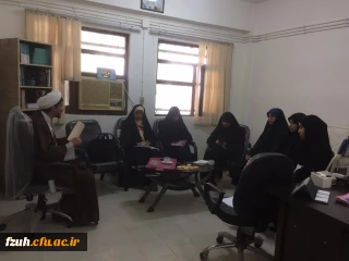 در شب یک شنبه ۲۸ بهمن کارگاه سبک زندگی اسلامی با موضوع خانواده کارآمد به همت نمایندگی نهاد رهبری در امور اهل سنت برگزار شد.